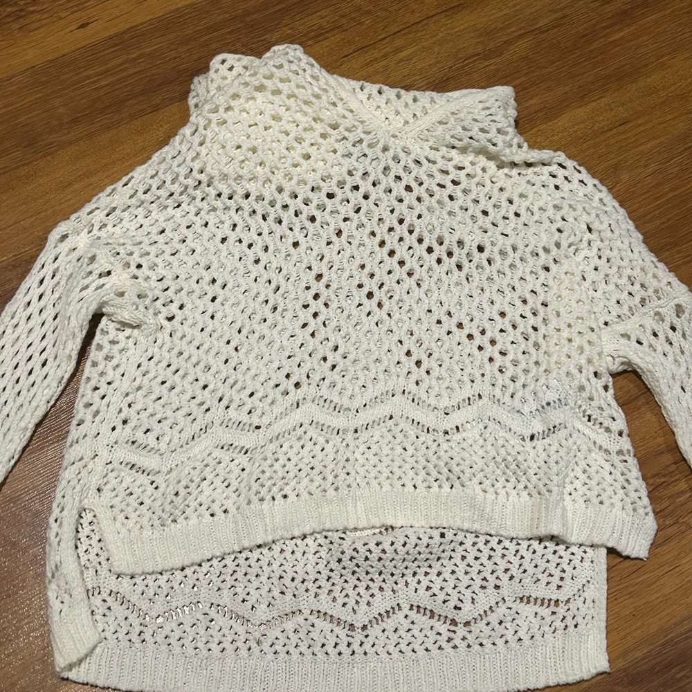Abercrombie Elegant Cream Knit / Crochet Sweater
